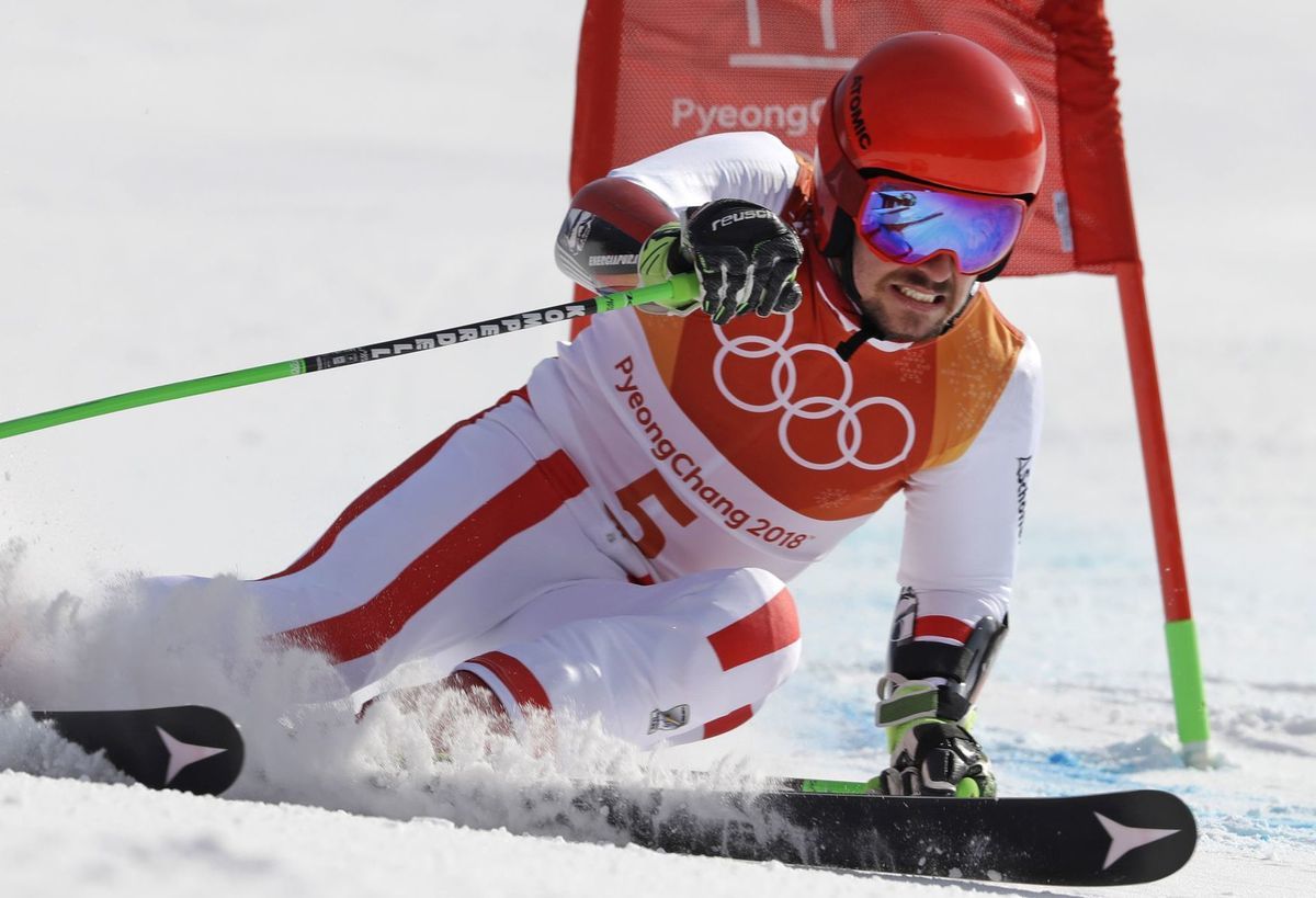 Marcel Hirscher na trati obrovského slalomu na...