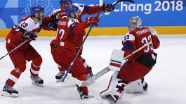 Česi v nájazdoch zlomili USA a zabojujú o medaily. Francouz: Sen sa nekončí