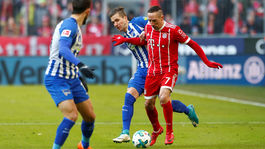 Pekarík ubránil hviezdy Bayernu, Hertha si odnáša z Mníchova bod. Hral aj Duda