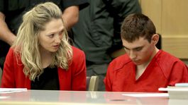 Žena v januári upozornila FBI na rastúci arzenál strelca z Floridy, odignorovali ju