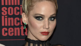 Herečka Jennifer Lawrence na premiére filmu Červená volavka v New Yorku. 