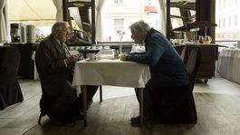 Recenzia: Pri tlmočníkovej ceste sa zatvárajú oči