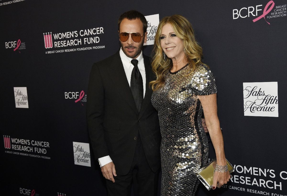 Návrhár Tom Ford a Rita Wilson počas...