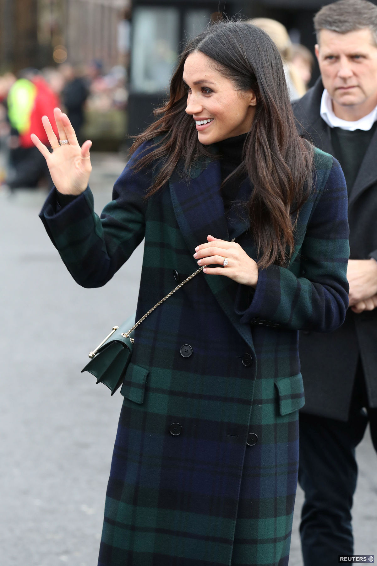 Meghan Markle v kabéte Burberry.