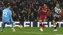 Newcastle prvýkrát s Dúbravkom prehral. V Liverpoole inkasoval dva góly