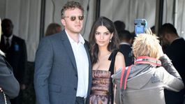 Prvýkrát oficiálne! Emily Ratajkowski vyvetrala mužíčka v Hollywoode