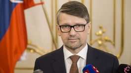 Podanie demisie prezidentovi maďarič