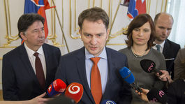 OĽaNO: Na Slovensku sa opäť lámu dejiny, oceňujeme krok prezidenta