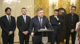 Fico: Opozícii nejde o nič menej ako o štátny prevrat. OĽaNO sa ohradilo