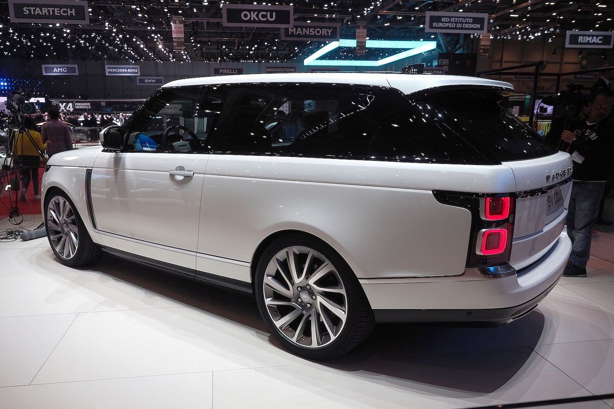 Range Rover SV Coupé