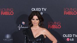 Najkrajšia Španielka po boku manžela na premiére Pabla Escobara