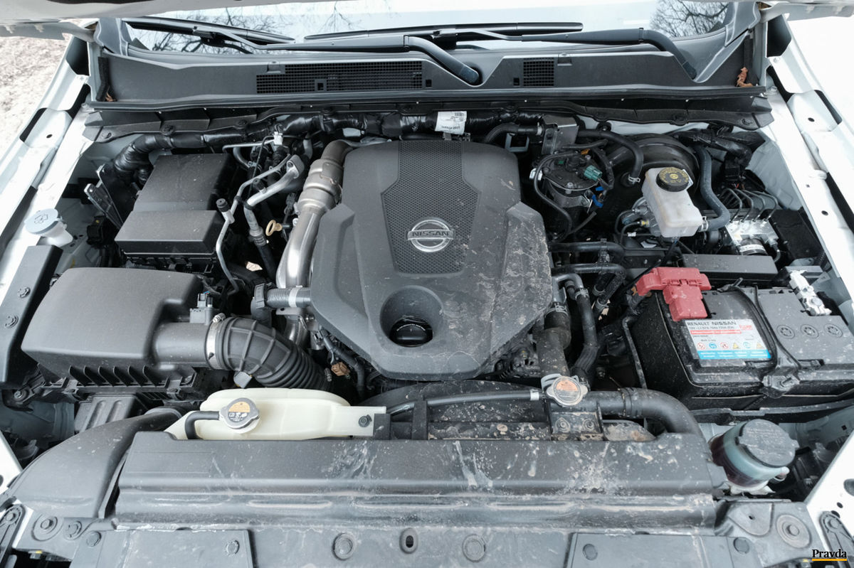 Výkonný motor Navare nechýba. Má však len štyri...