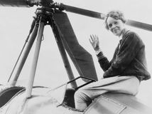 Amélia Earhartová, letkyňa, USA