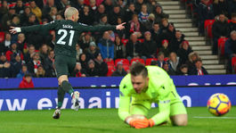 Manchester City zdolal predposledný Stoke, no sedemgólový debakel nezopakoval