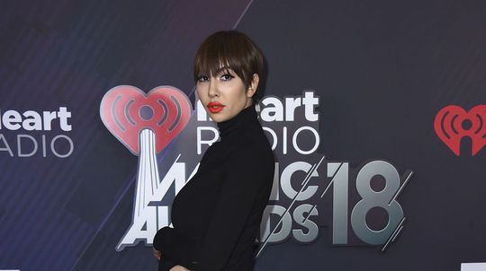 Herečka Jackie Cruz.