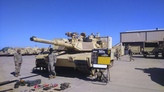 ONLINE: Ukrajina má dostať prvé americké tanky Abrams v polovici septembra