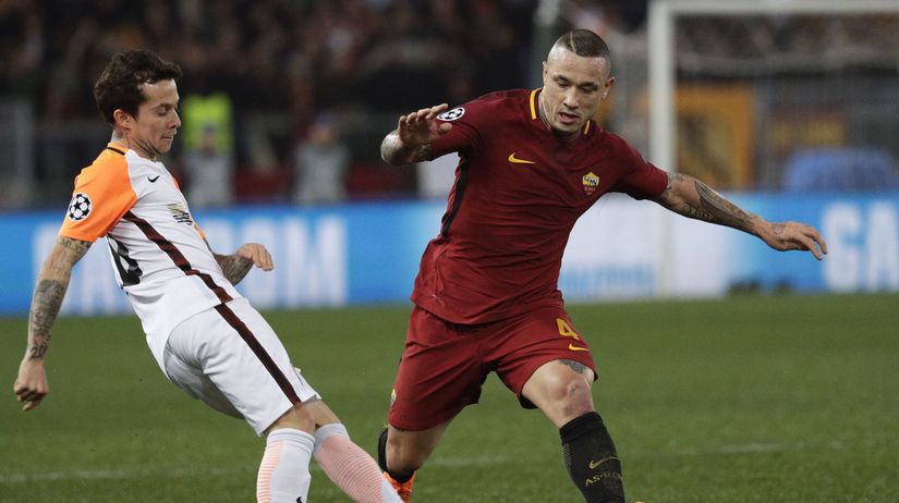 Radja Nainggolan (AS Rím - vpravo) a Bernard...