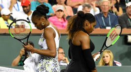 Sesterský súboj pre Venus. Serena: Dlho som ju nevidela hrať tak dobre