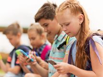 deti, mobil, sociálna sieť, Facebook