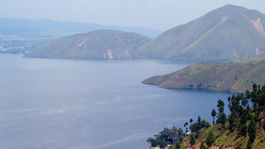 Supererupcia Toby mohla ľuďom pomôcť