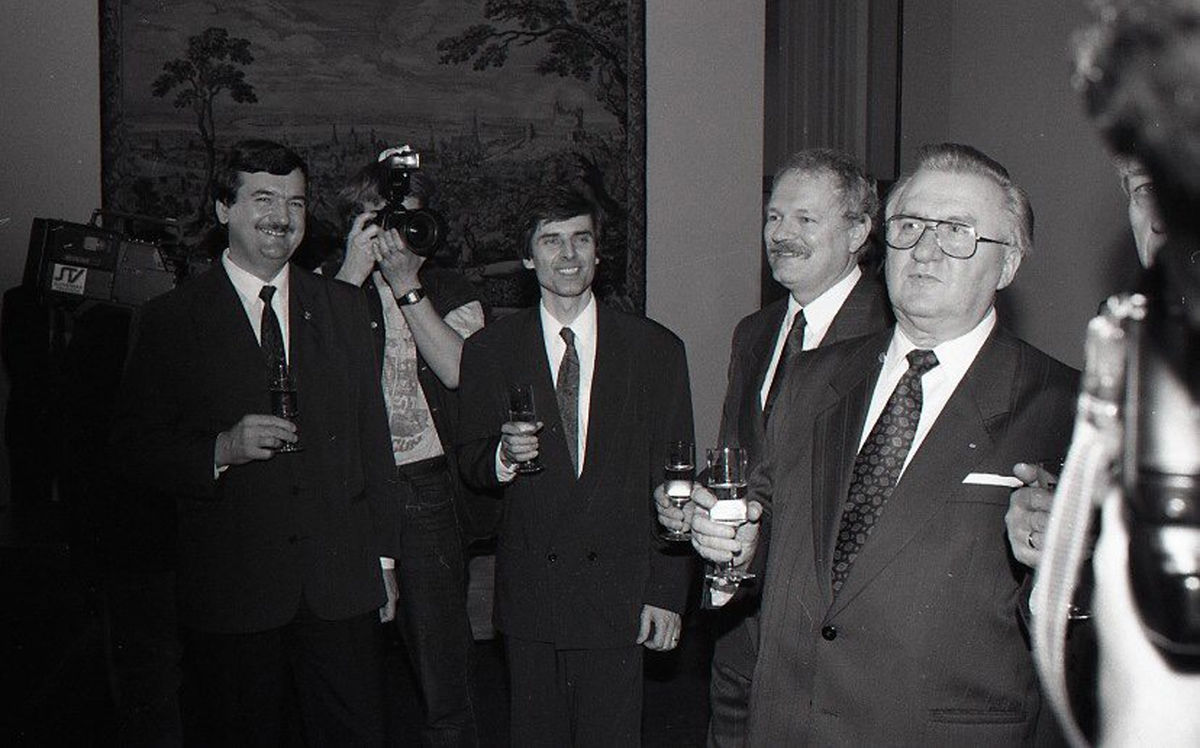 Prezident Kováč vymenoval 17. marca 1994 novú...