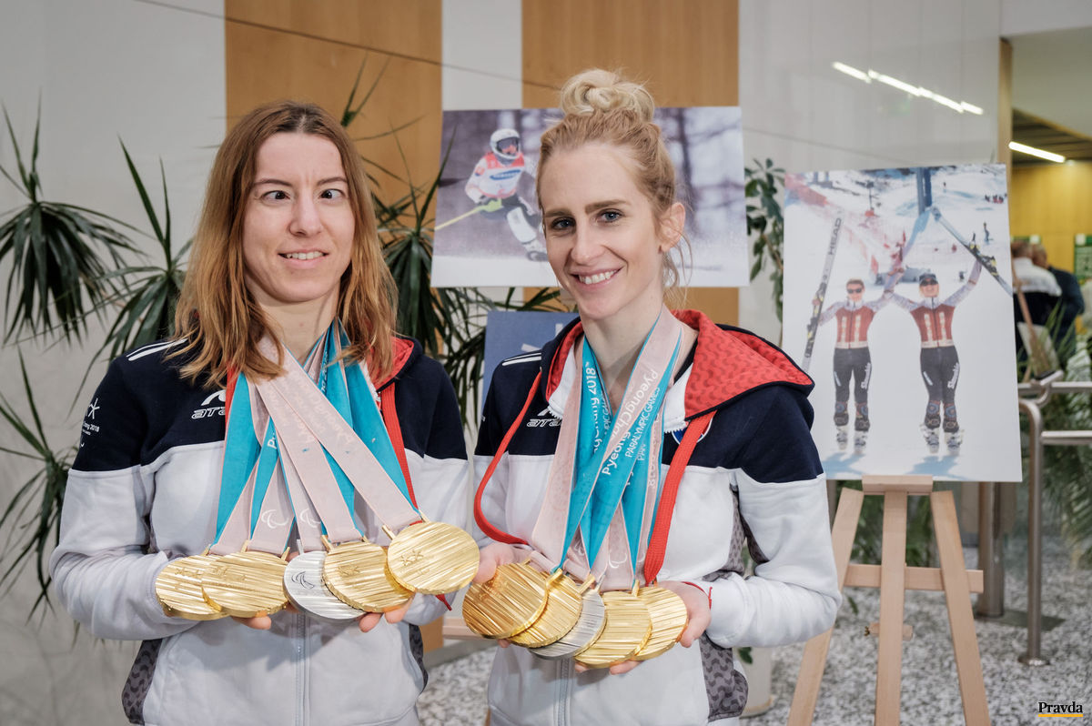Henrieta Farkašová (vpravo) a Natália Šubrtová...
