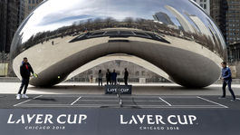 Federer po prehre zabával Chicago. Ženám v Laver Cupe by sa nebránil