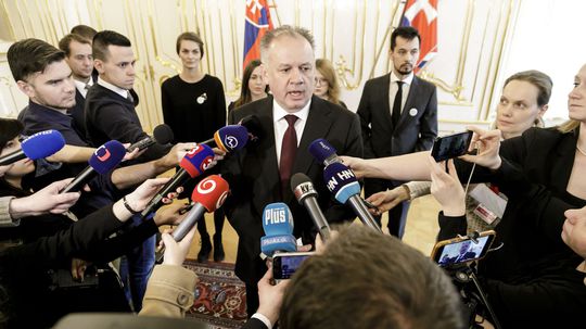 Na snímke uprostred prezident SR Andrej Kiska...