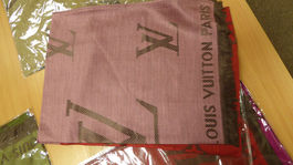 Colníci zaistili falzifikáty textilných výrobkov za vyše 400-tisíc eur