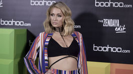 Paris Hilton na podujatí boohoo Block Party v Los Angeles. 