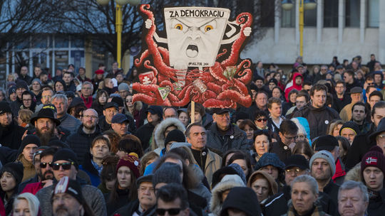 Na snímke protestné zhromaždenie Za slušné...