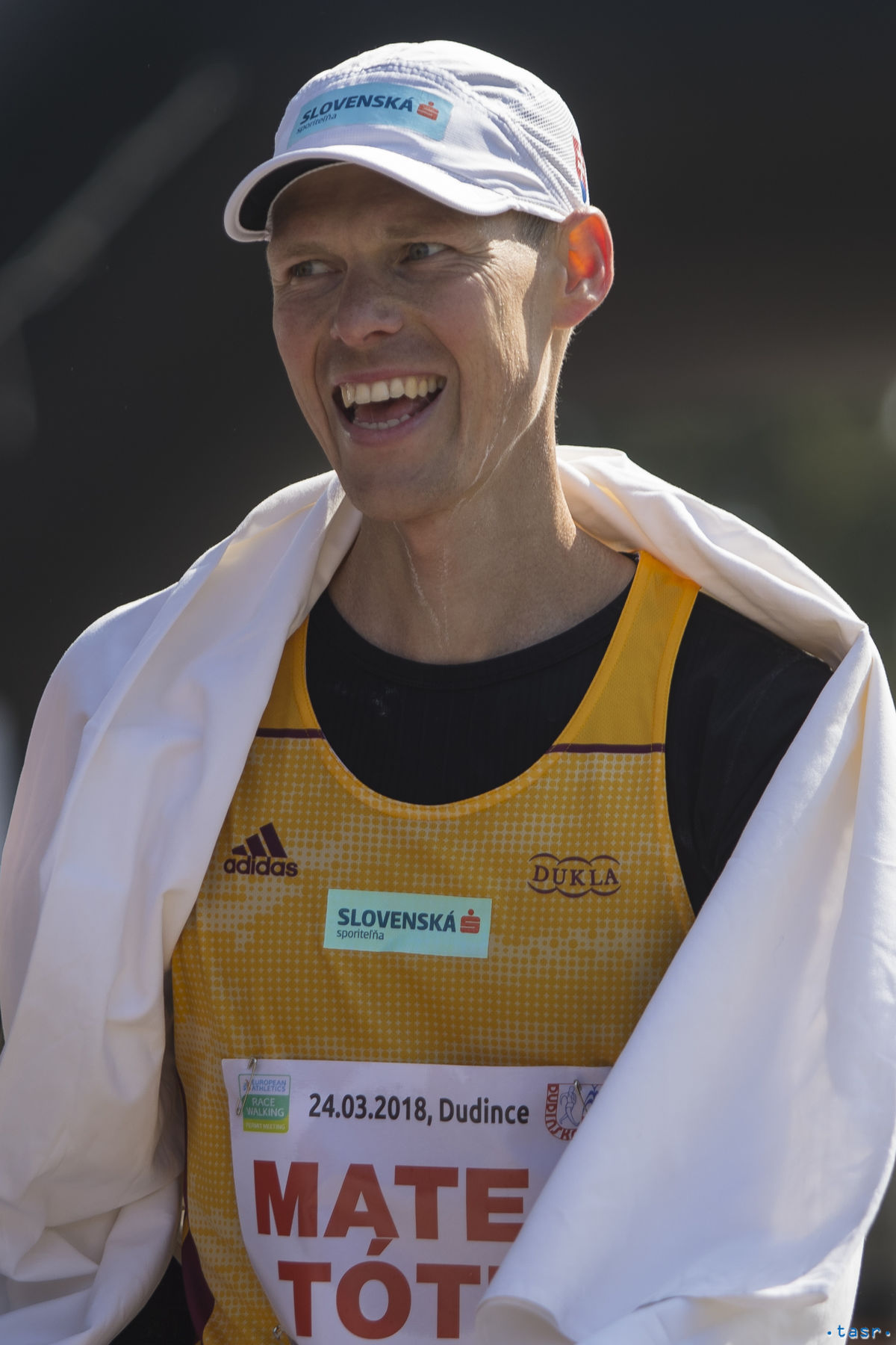 Matej Tóth sa teší po triumfe na Dudinskej...