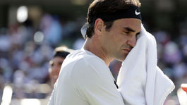 Federera vyradil kvalifikant, na čelo sa vráti Nadal. Švajčiar vynechá Roland Garros