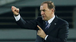 Trénerovi Weissovi chýba klub. Syn chce ísť do Slovana, tvrdí