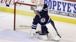 Sekerova asistencia Edmontonu nepomohla, Winnipeg postúpil do play off