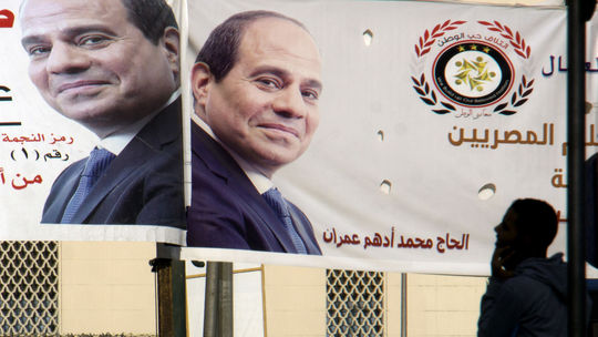 V Egypte sa začali prezidentské voľby, favoritom je Abdal Fattáh Sísí