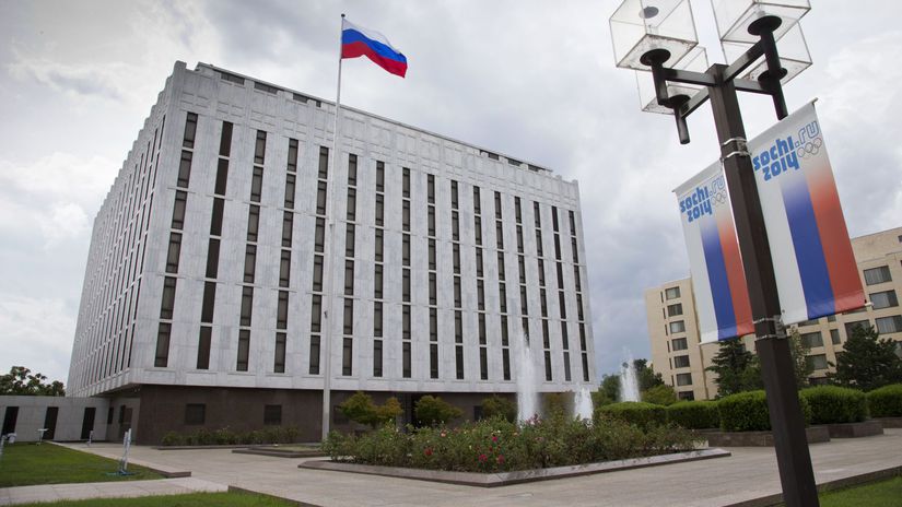 Ruská ambasáda vo Washingtone. USA vyhostia až...