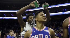 Víťazná séria Philadelphie pokračuje, výnimočný večer navrátilca Fultza 