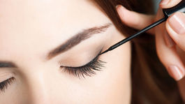 Očná linka robí zo ženy šelmu aj zvodkyňu. Máme 7 tipov na top kúsky