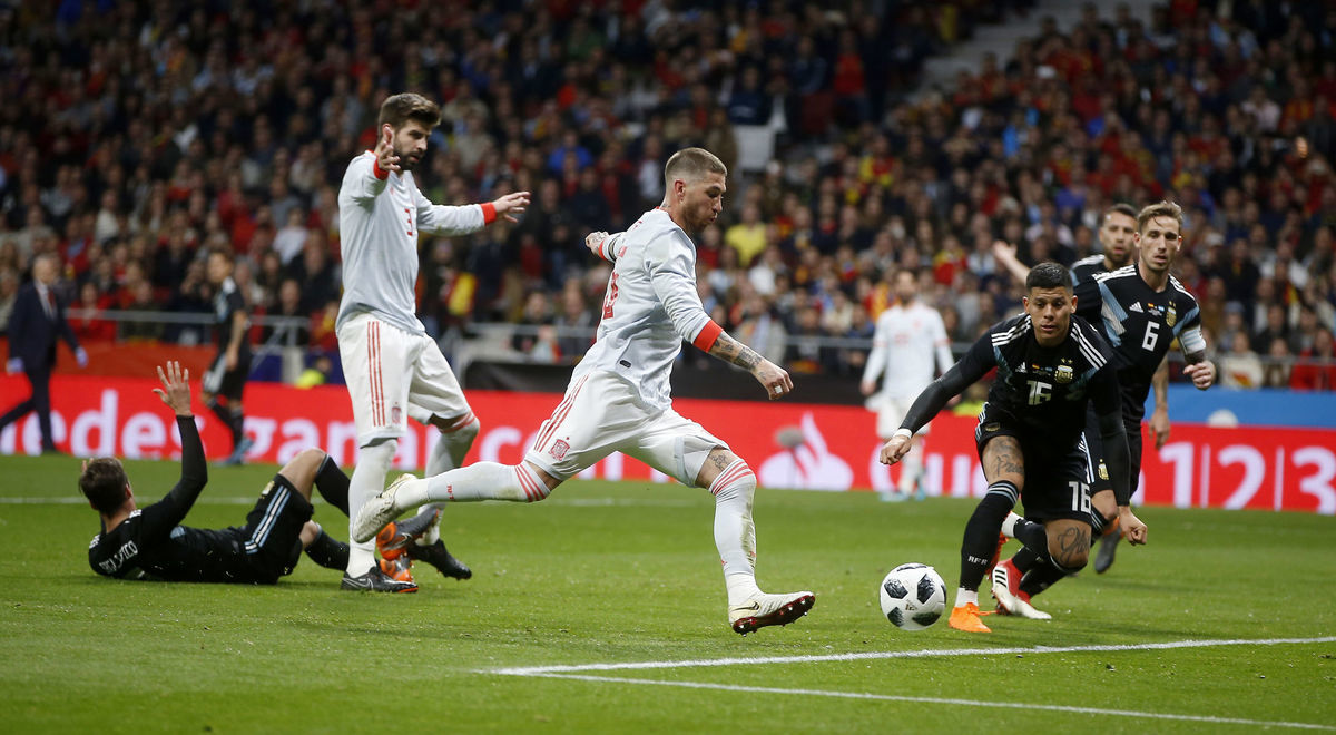 Momentka zo zápasu Španielsko - Argentína.