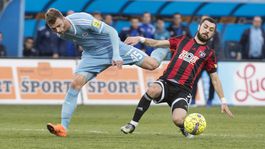 NÁZOR: Rozhodcovia menia farby