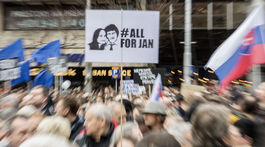 Za slušné Slovensko demonštrovali aj v zahraničí. V Prahe sa zišli stovky ľudí