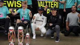 Namiesto F1 bojoval o život. Monger ozdobil návrat pódiom