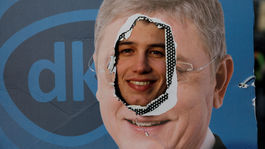 Orbán v ringu chýbal. Bol z neho terč