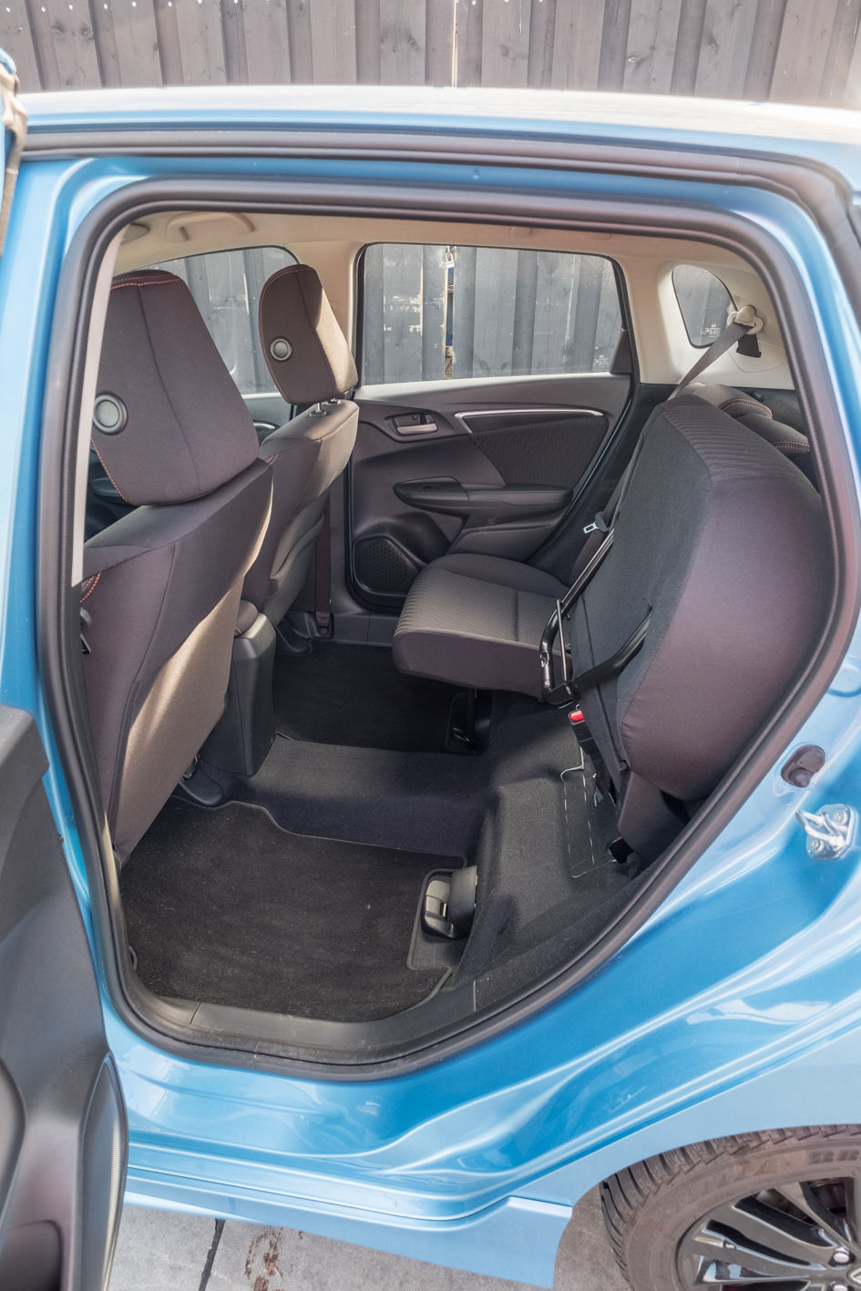 Geniálne zadné sedadlá Magic Seats možno...