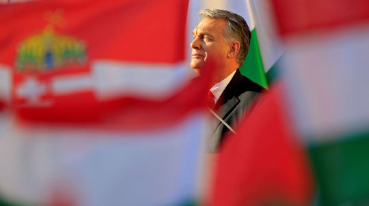 Orbán s Fideszom je víťaz volieb, zrejme má aj ústavnú väčšinu