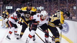 Slovenská noc v NHL. Chára asistoval, Tatar zbieral mínusky a Pánik nebodoval