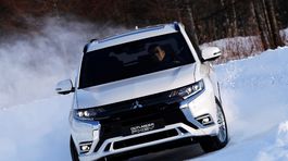 Mitsubishi Outlander PHEV - 2018