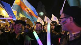 Dlhoročný prezident Azerbajdžanu Alijev svoje kreslo vo voľbách obhájil