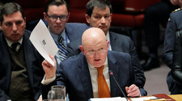 USA hrozia útokom, Rusko varuje